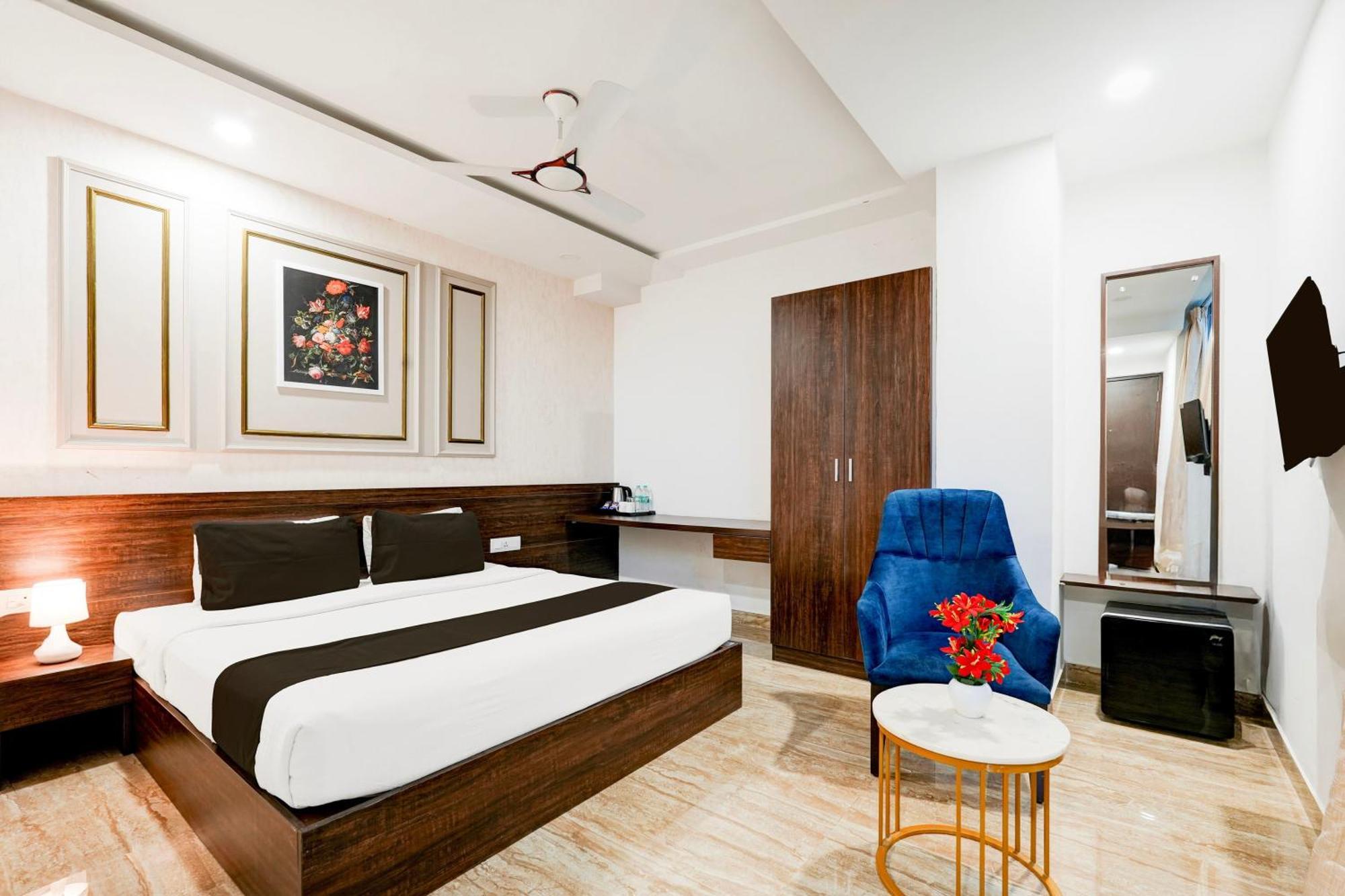 Super Townhouse Oak Aecs Formerly Bangalore Times מראה חיצוני תמונה